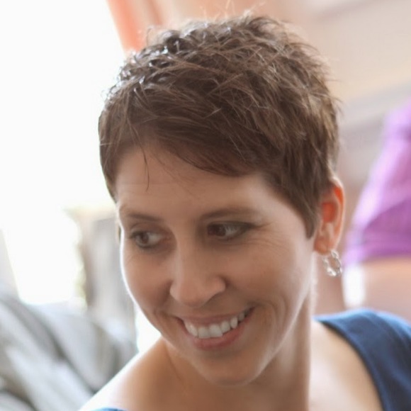 Meet your Posher, Ginny - Picture 1 of 1